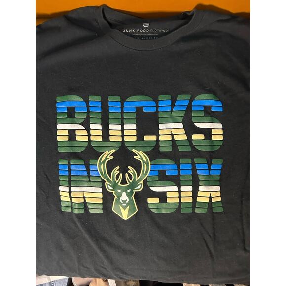 Milwaukee Bucks In Six 6 T Shirt Mens Size M Black 2021 NBA 🏆 CHAMPS - Picture 1 of 5